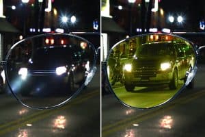 Gương chiếu hậu giúp ích cho việc quan sát xe phía sau